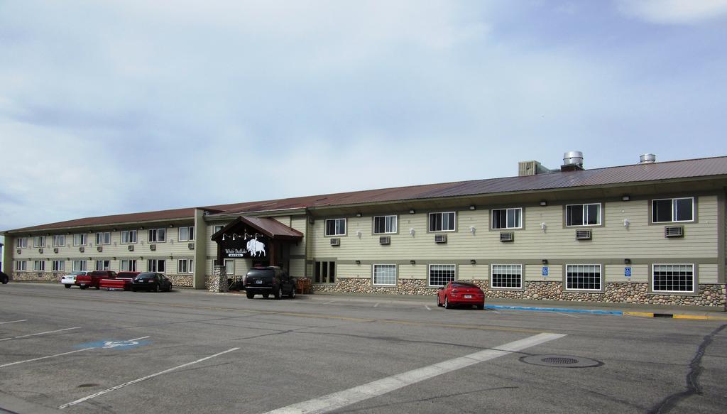 White Buffalo Hotel Уест Йелоустоун Екстериор снимка
