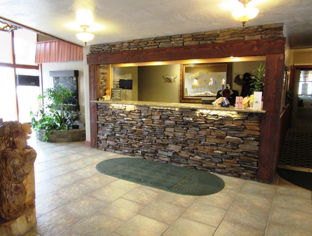 White Buffalo Hotel Уест Йелоустоун Екстериор снимка