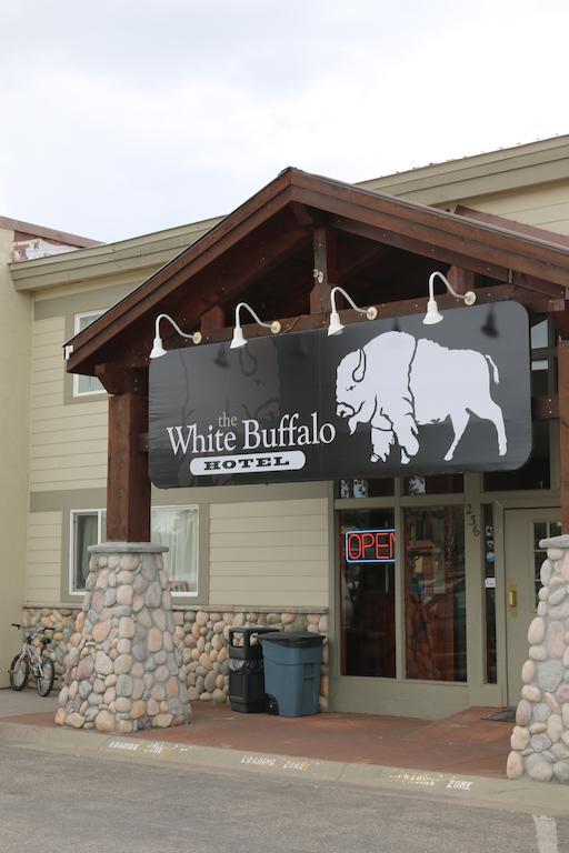 White Buffalo Hotel Уест Йелоустоун Екстериор снимка