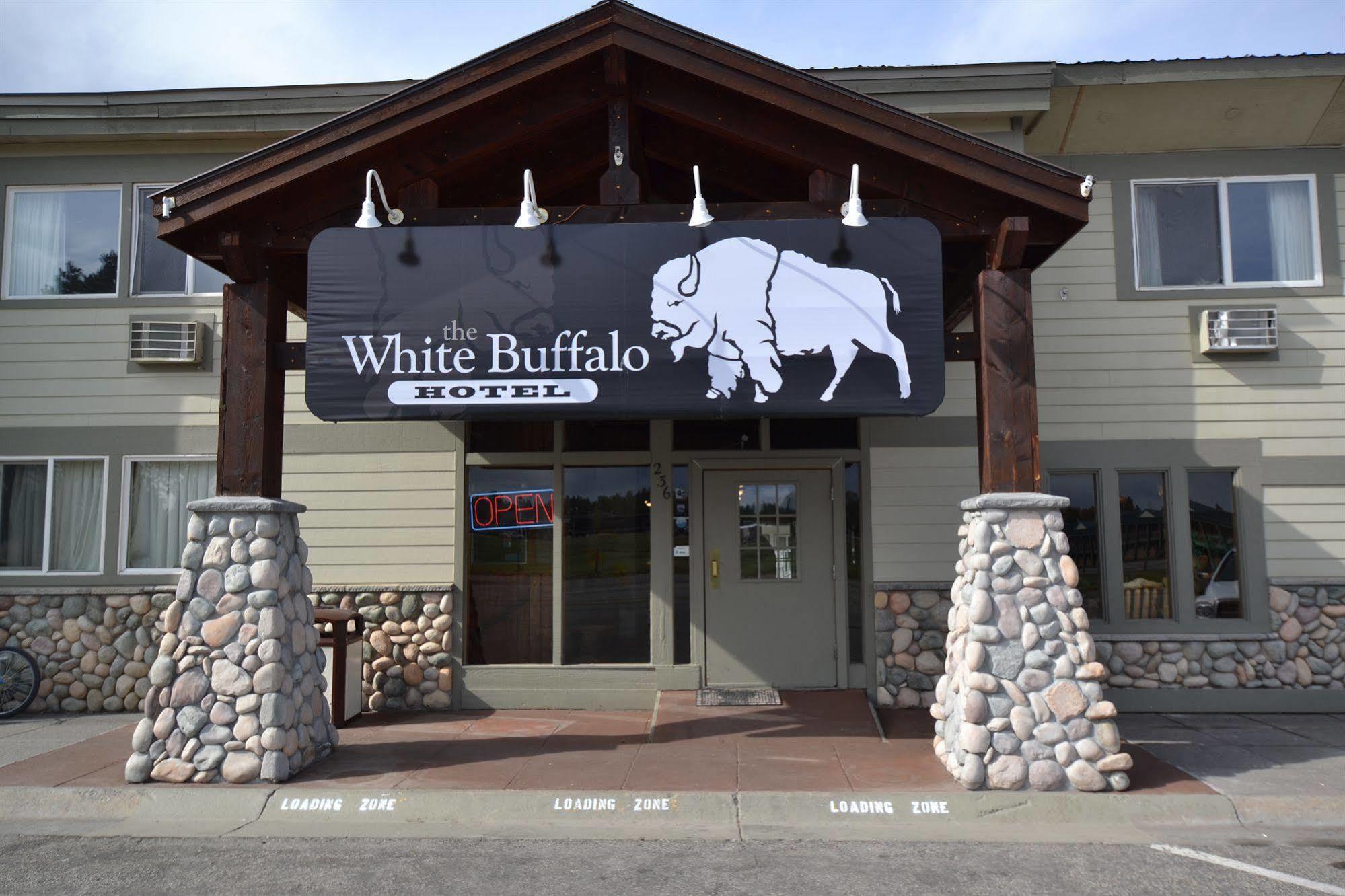 White Buffalo Hotel Уест Йелоустоун Екстериор снимка